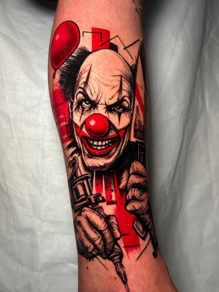 Tatuaggio di Lenny Fastidio, clown sull'avambraccio